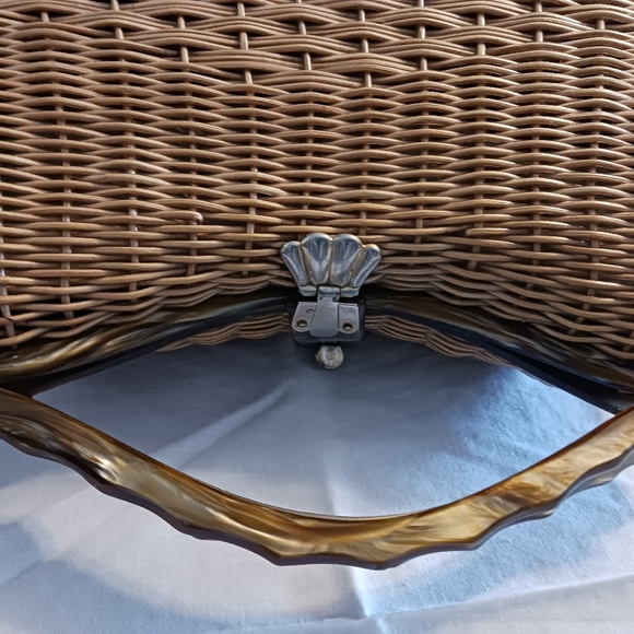 Vintage Rattan Bag with Double Lucite Handles - Picture 7 of 16